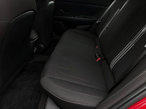Certified 2025 Hyundai Elantra Sport FWD image 8