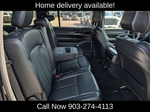 Used 2024 Jeep Wagoneer L Series III w/ Flexible Seating Group AWD/4WD image 33