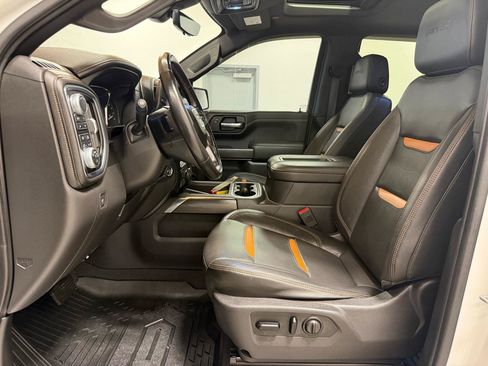 Used 2019 GMC Sierra 1500 AT4 w/ Technology Package AWD/4WD image 12