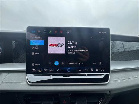 New 2026 Volkswagen Tiguan SE R-Line AWD/4WD image 16