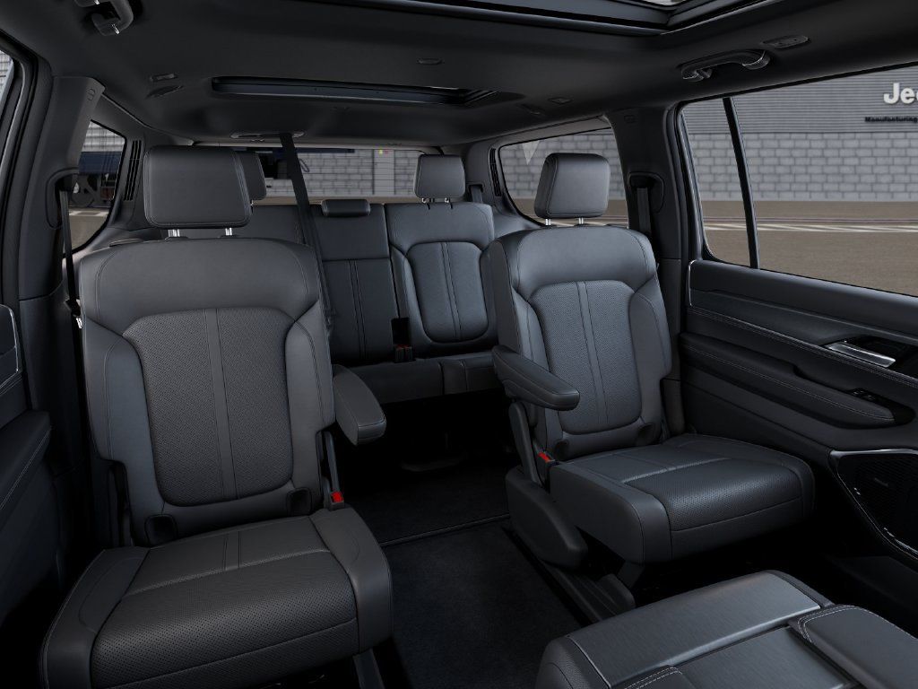 New 2025 Jeep Wagoneer Series III w/ Quick Order Package 25C Super AWD/4WD image 16
