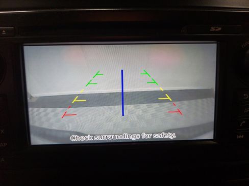 Used 2018 Nissan Titan SV image 10