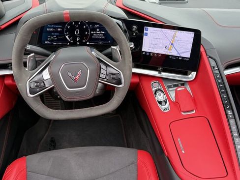 Used 2022 Chevrolet Corvette Stingray Premium Conv w/ Z51 Performance Package RWD image 12