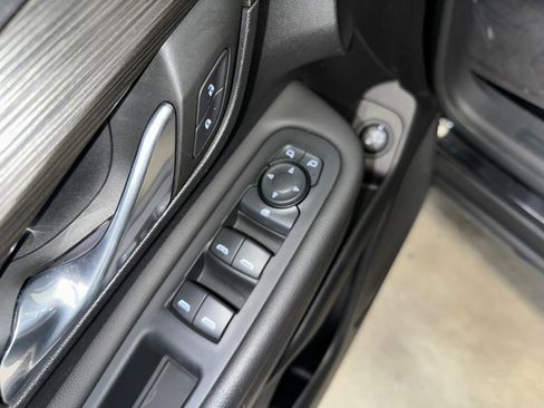 Certified 2022 GMC Terrain SLE w/ Driver Convenience Package image 6