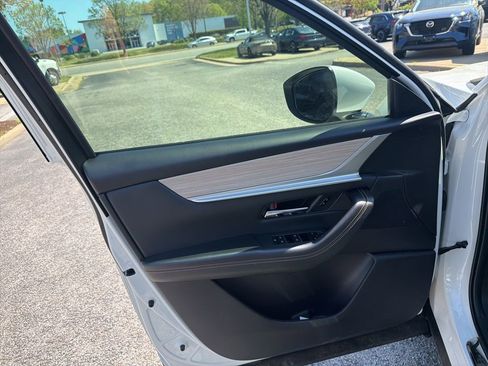 Used 2025 MAZDA CX-90 3.3 Turbo w/ Preferred Package image 18