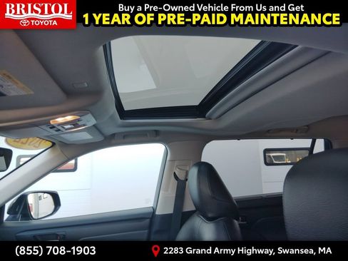 Used 2022 Toyota Highlander XLE AWD/4WD image 22