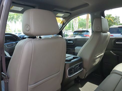 Used 2020 GMC Sierra 1500 SLT w/ SLT Premium Plus Package AWD/4WD image 19
