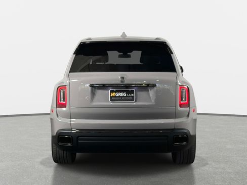 Used 2024 Rolls-Royce Cullinan Black Badge AWD/4WD image 4