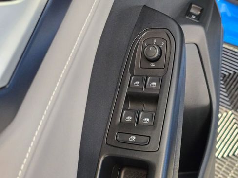 Used 2024 Volkswagen Taos SE image 22