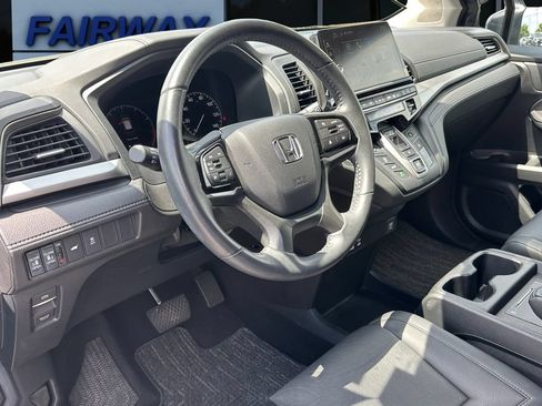 Used 2025 Honda Odyssey EX-L image 16