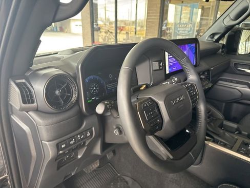 Used 2025 Toyota Land Cruiser image 10