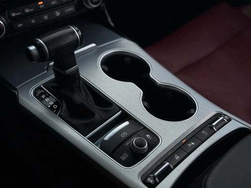 Used 2019 Kia Stinger GT1 image 32