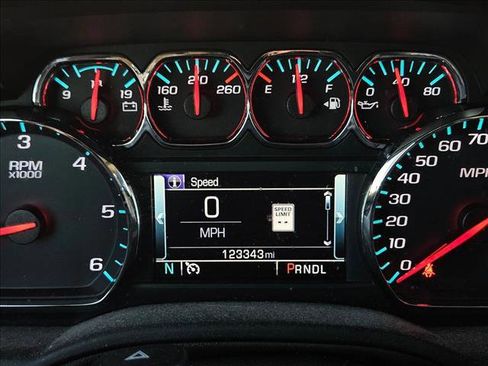 Used 2018 GMC Yukon SLT w/ Open Road Package image 12