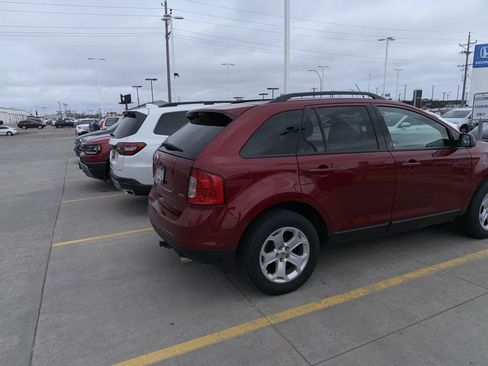 Used 2013 Ford Edge SEL FWD image 3