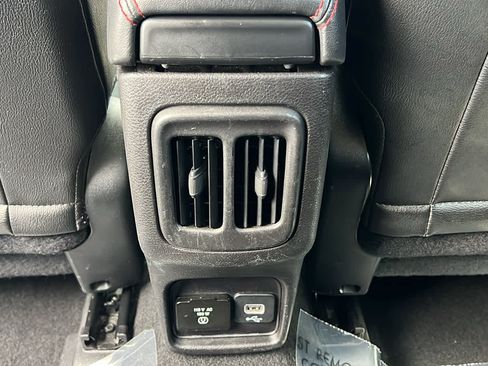 Used 2020 Jeep Compass Trailhawk AWD/4WD image 25