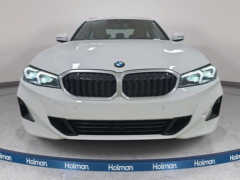 Used 2025 BMW 330i Sedan w/ Convenience Package image 3
