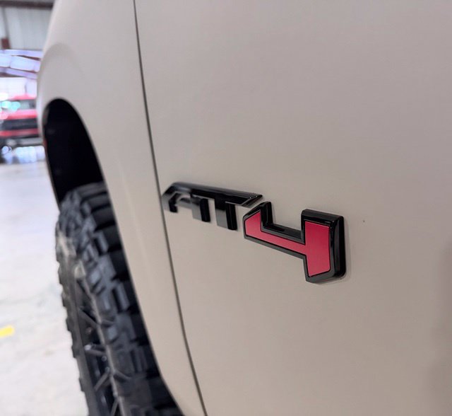 Used 2026 GMC Yukon XL AT4 w/ AT4 Premium Plus Package AWD/4WD image 51