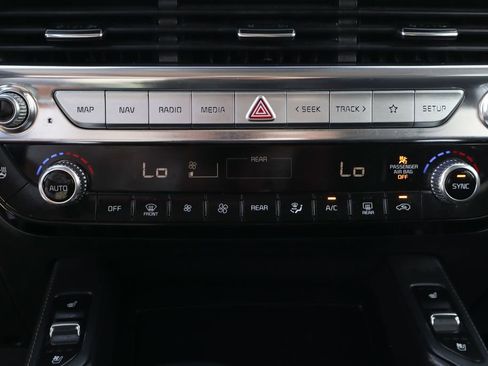 Used 2022 Kia Telluride EX w/ EX Premium Package image 32