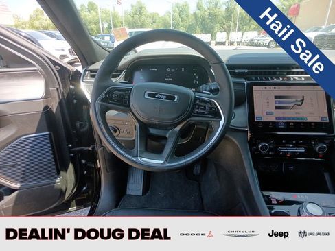 New 2024 Jeep Grand Cherokee Overland image 13