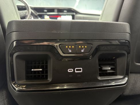 Used 2022 GMC Sierra 1500 AT4X image 26