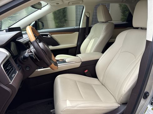 Used 2020 Lexus RX 350 AWD w/ Premium Package image 16