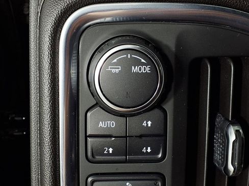 Used 2020 Chevrolet Silverado 1500 LT w/ Texas Edition image 18