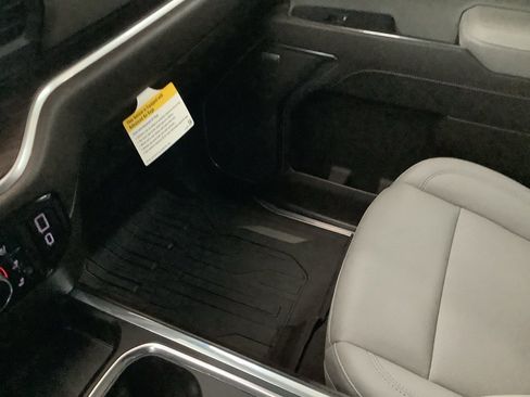 New 2026 GMC Sierra 1500 SLT w/ SLT Premium Plus Package image 29