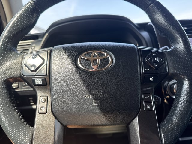 Used 2020 Toyota 4Runner TRD Off-Road AWD/4WD image 19