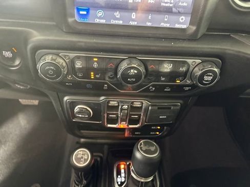 Used 2022 Jeep Wrangler Unlimited Sahara w/ Dual Top Group image 23