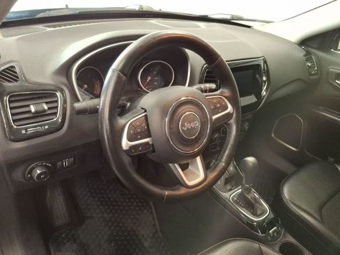 Used 2020 Jeep Compass Latitude image 18