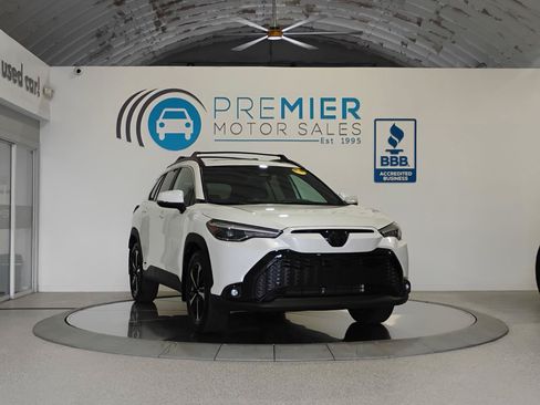 Used 2023 Toyota Corolla Cross AWD Hybrid w/ Convenience Package image 27