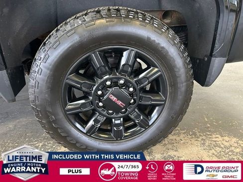 Used 2024 GMC Sierra 2500 AT4 w/ AT4 Premium Plus Package AWD/4WD image 11