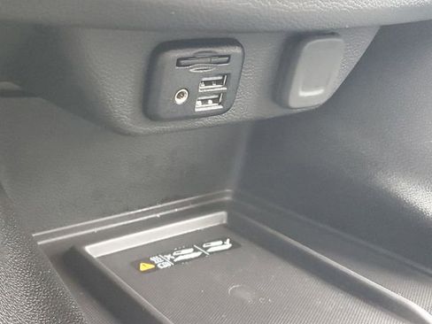 Certified 2023 Chevrolet Traverse RS image 32