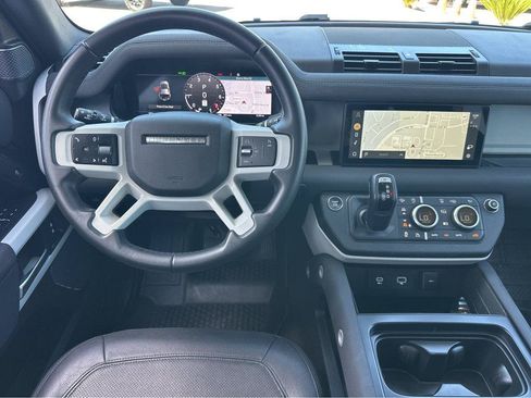 Used 2023 Land Rover Defender 110 SE AWD/4WD image 20