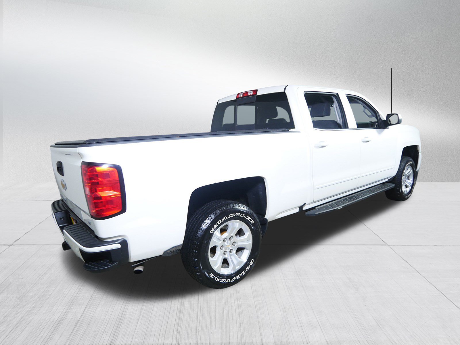 Used 2017 Chevrolet Silverado 1500 LT w/ All Star Edition AWD/4WD image 7