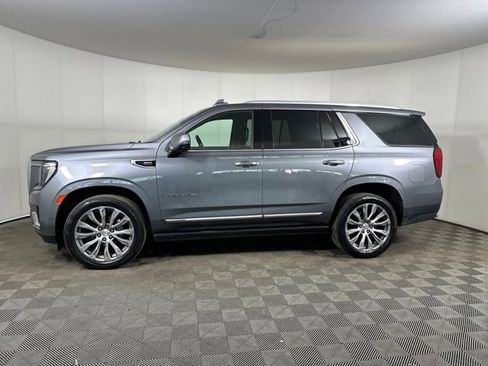 Used 2021 GMC Yukon Denali w/ Denali Premium Package image 6