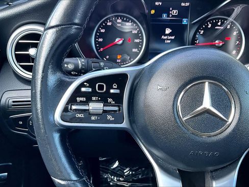 Used 2022 Mercedes-Benz GLC 300 4MATIC image 23