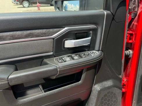 Used 2024 RAM 2500 Big Horn AWD/4WD image 25