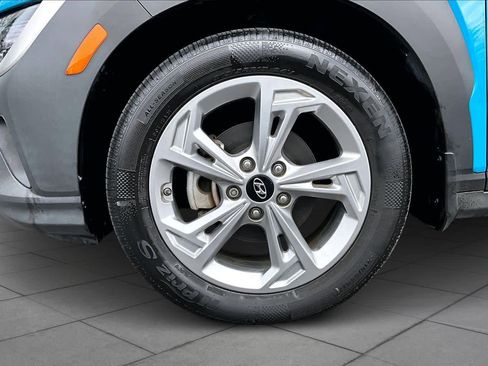 Used 2023 Hyundai Kona SEL image 10