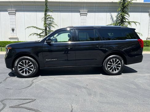 Used 2025 Ford Expedition Max Platinum AWD/4WD image 10