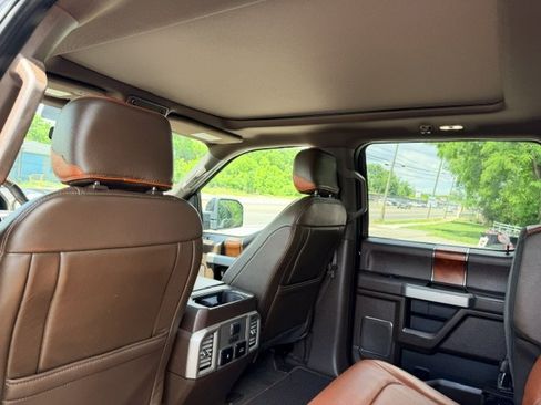 Used 2019 Ford F150 King Ranch w/ Equipment Group 601A Luxury AWD/4WD image 14