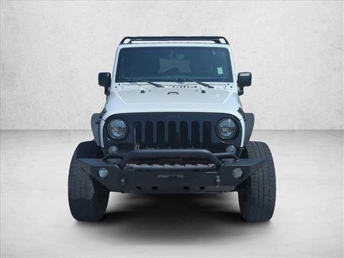 Used 2017 Jeep Wrangler Unlimited Sport AWD/4WD image 2