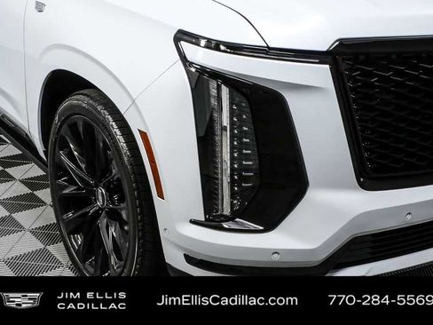 Certified 2026 Cadillac Escalade Platinum Sport w/ LPO, ONYX Package image 41