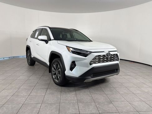 Used 2025 Toyota RAV4 Limited AWD/4WD image 7