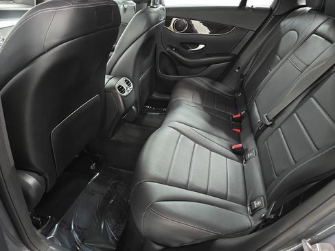 Used 2018 Mercedes-Benz GLC 300 image 24