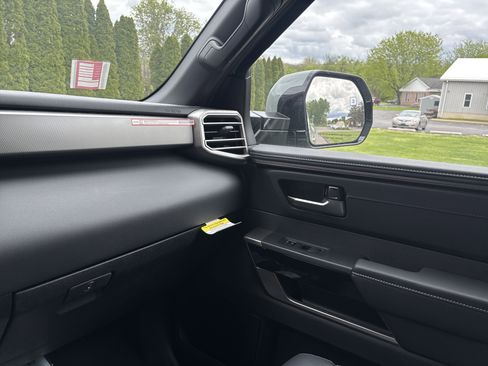 New 2026 Toyota Tundra Limited AWD/4WD image 21