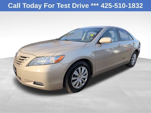 Used 2008 Toyota Camry LE FWD image 1