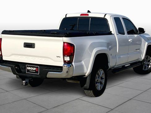 Used 2019 Toyota Tacoma SR5 image 12