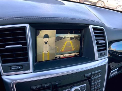 Used 2014 Mercedes-Benz GL 450 4MATIC image 25