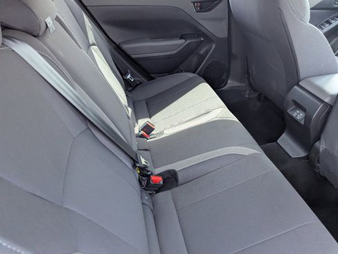 Used 2025 Subaru Crosstrek 2.0i Premium image 14